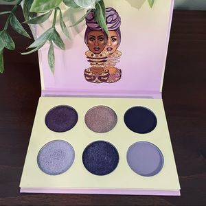 the violets by juvia's eyeshadow pallet